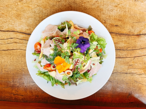 王林と自家製ロースハムのパワーが